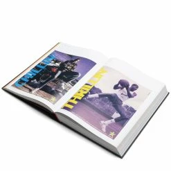 Phaidon SOLED OUT: THE GOLDEN AGE OF SNEAKER ADVERTISING