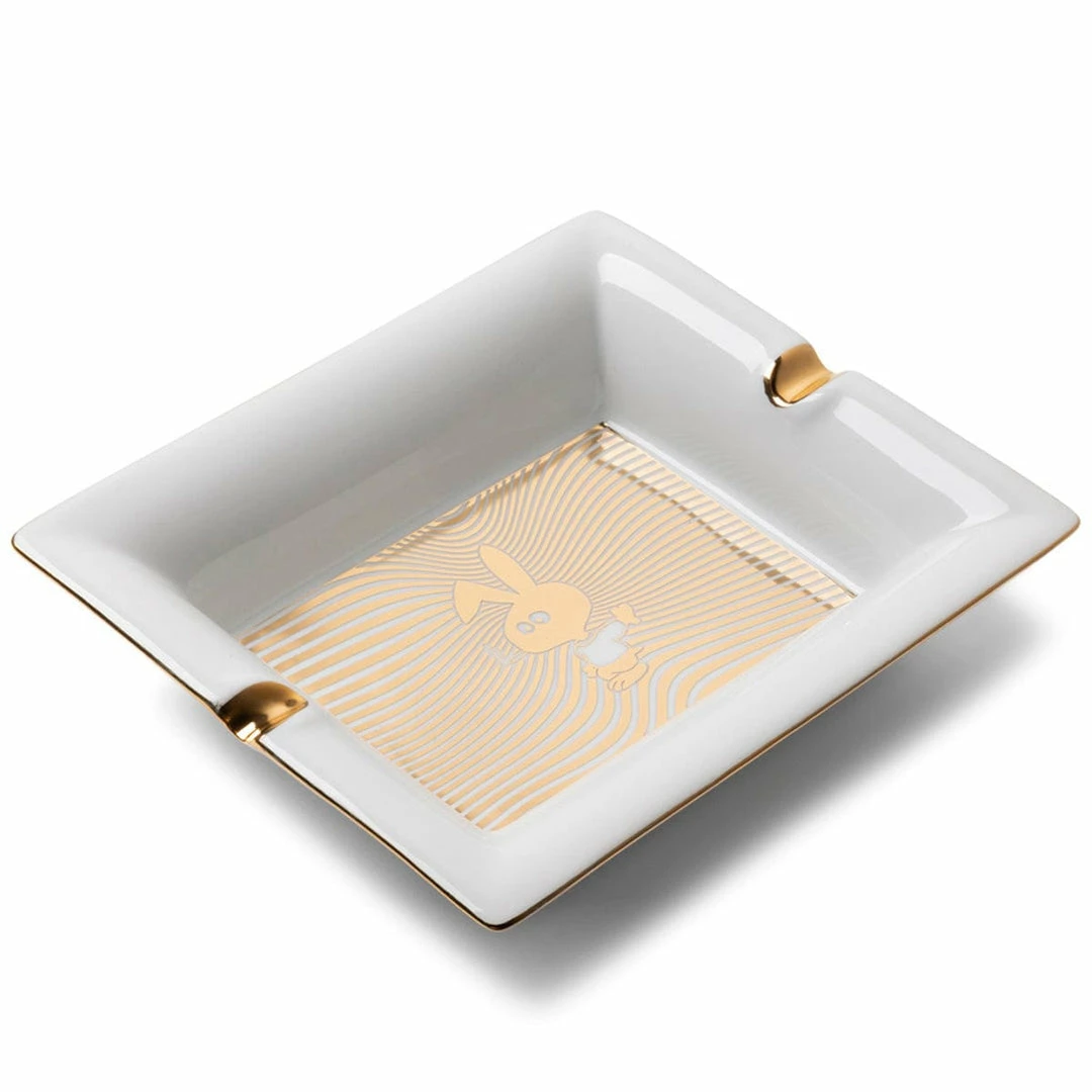 Cold World Frozen Goods WAVY BUNNY ASH TRAY